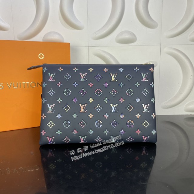 lv路易威登專櫃2022新款壓紋羊皮Coussin手袋 寬肩帶lv頂級原單斜挎包 M21204 ydh4999